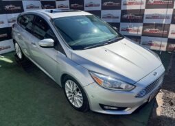 Ford Focus Titanium 2018 GRIS lleno