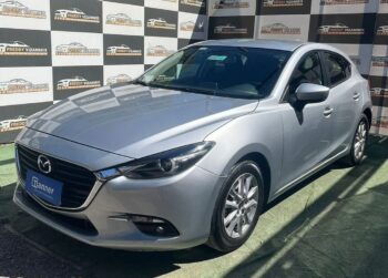 Mazda 3 Gris Manual 2018