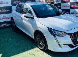 Peugeot 208 Puretech HB 2021 lleno