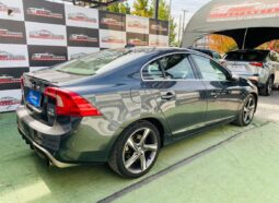 Volvo S60 T5 R DESIGN 2013 lleno