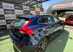 Volvo V40 LTD 2015 lleno