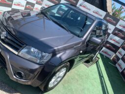 SUZUKI GRAND NOMADE lleno