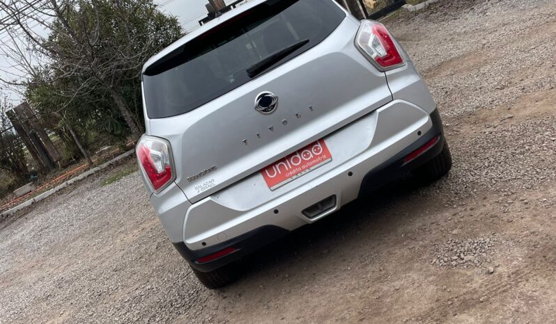 SSANGYONG TÍVOLI lleno