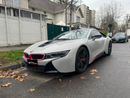 BMW i8 lleno