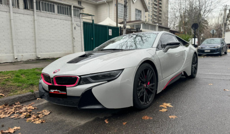 BMW i8 lleno