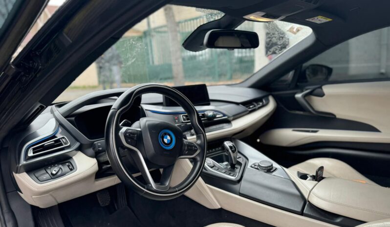 BMW i8 lleno