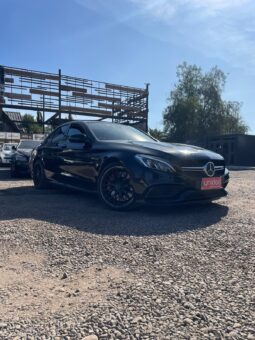 MERCEDES BENZ C63s AMG lleno