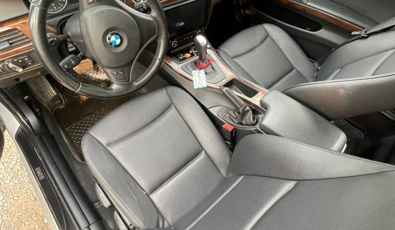 BMW 318i lleno