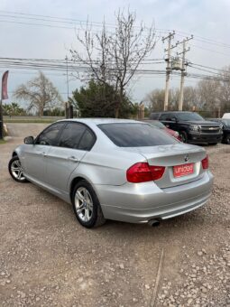 BMW 318i lleno