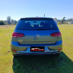 VOLKSWAGEN GOLF lleno