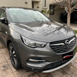 Opel grandland x EDICIÓN ESPECIAL lleno