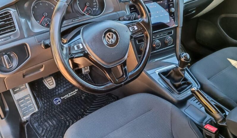 VOLKSWAGEN GOLF lleno