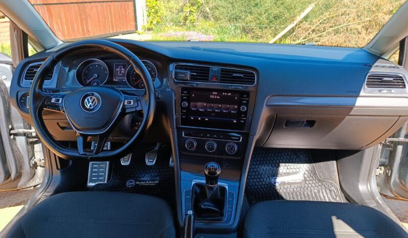 VOLKSWAGEN GOLF lleno