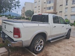 DODGE RAM 1500 LARAMIE lleno