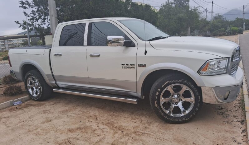 DODGE RAM 1500 LARAMIE lleno