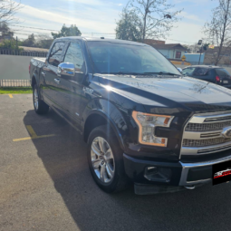 FORD F150 PLATINIUM lleno