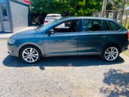 SKODA SPACEBACK lleno