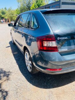 SKODA SPACEBACK lleno