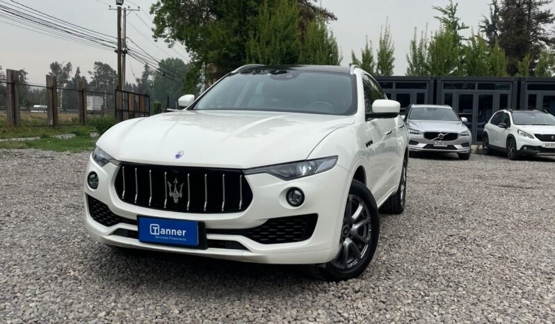 MASERATI LEVANTE Q4 lleno