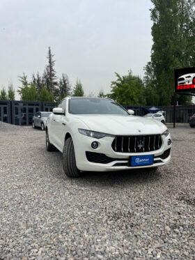 MASERATI LEVANTE Q4