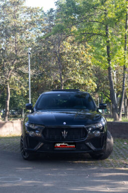 Maserati levante trofeo lleno