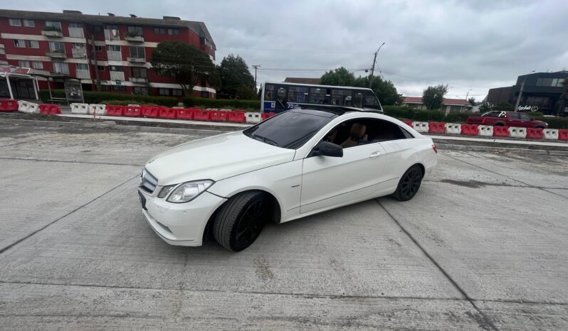 MERCEDES E250 lleno