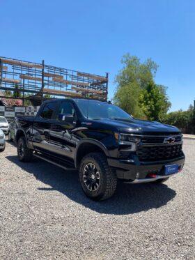 CHEVROLET SILVERADO ZR2