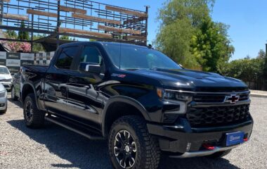 CHEVROLET SILVERADO ZR2