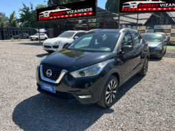 NISSAN KICKS lleno