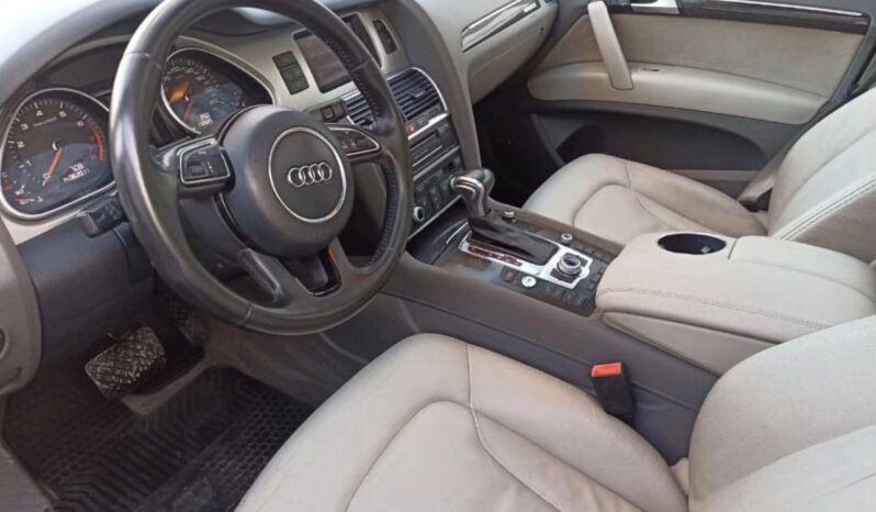 AUDI Q7 lleno