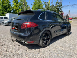 PORSCHE CAYENNE turbo lleno