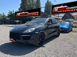 PORSCHE CAYENNE turbo lleno