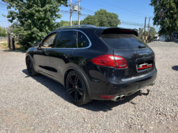 PORSCHE CAYENNE turbo lleno