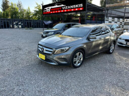 MERCEDES BENZ GLA200 lleno