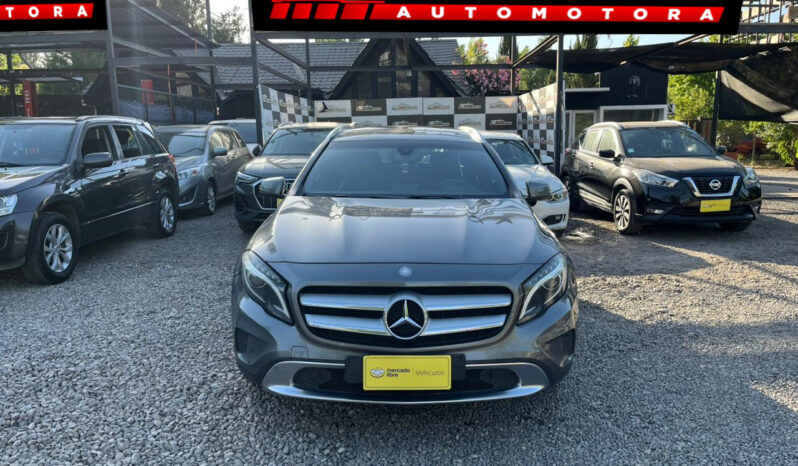 MERCEDES BENZ GLA200 lleno