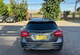 MERCEDES BENZ GLA200 lleno