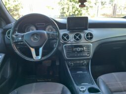 MERCEDES BENZ GLA200 lleno