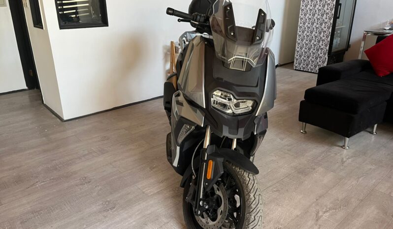 BMW C400X lleno