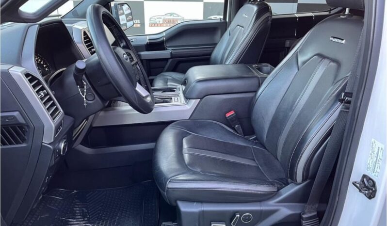 FORD F150 PLATINUM lleno