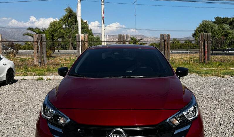 NISSAN VERSA lleno