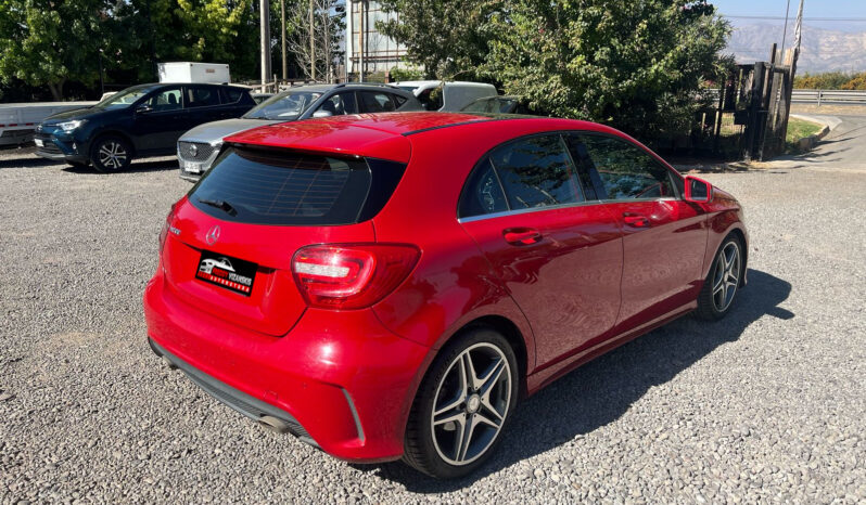 MERCEDES A200 BLUEEFFICIENCY lleno