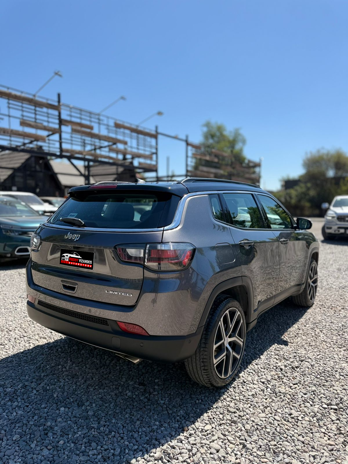 Jeep Compass — foto 6 de 12