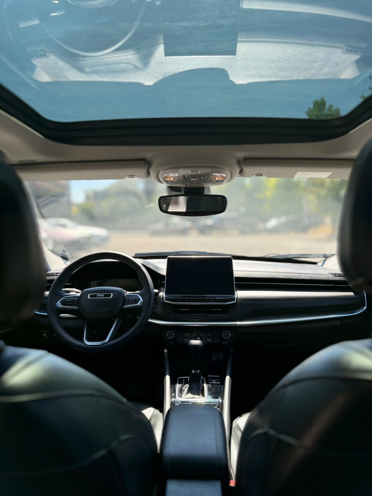 Jeep Compass — foto 8 de 12